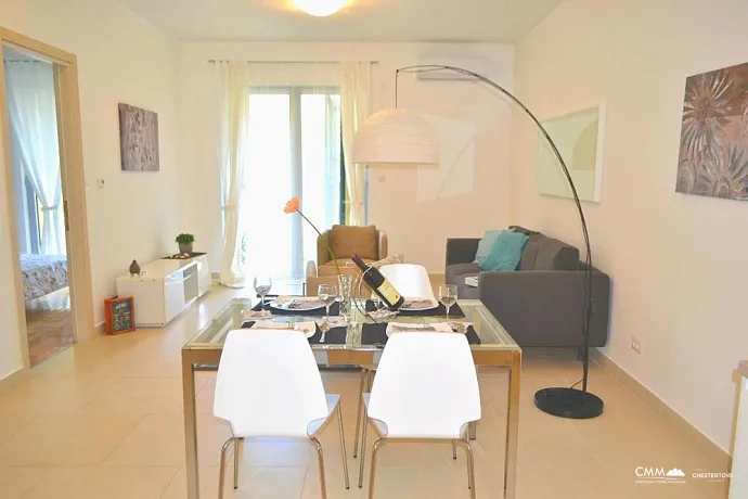 Beautiful and bright one bedroom apartment 