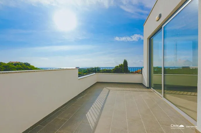 Modern 4 bedroom Villa with pool for sale in Dobre Vode