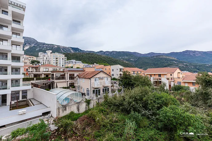 Modern Studio Apartment with a Stunning View of Nature and the Sea