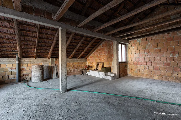 HOUSE FOR SALE – 270 m² – EXCEPTIONAL OPPORTUNITY IN PRČANJ!