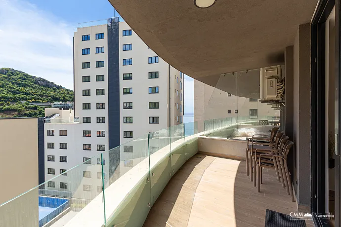 Apartment on the 2nd floor, 81 m², with 2 bedrooms and 2 bathrooms