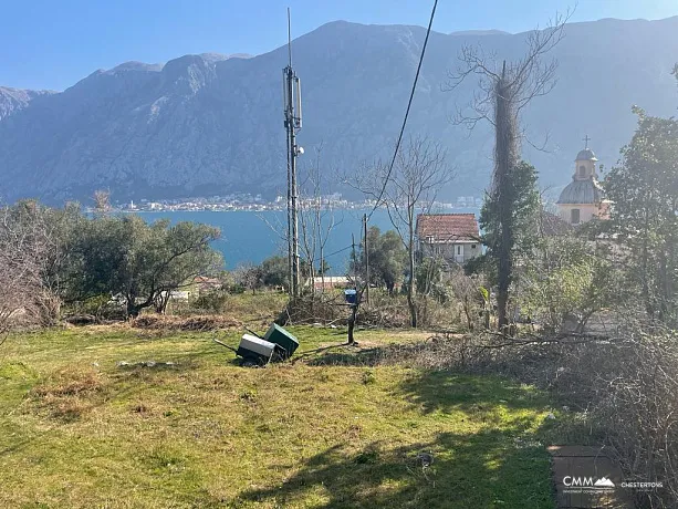 Urbanized plot in Prchanj with a view of the sea