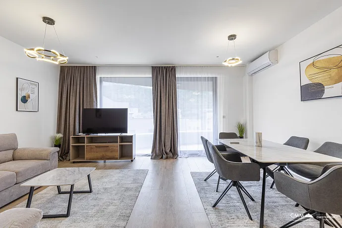 Apartment on the 2nd floor, 81 m², with 2 bedrooms and 2 bathrooms