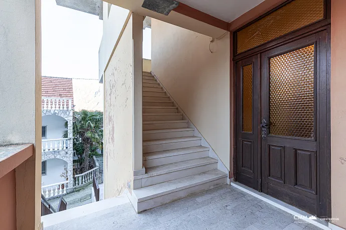 HOUSE FOR SALE – 270 m² – EXCEPTIONAL OPPORTUNITY IN PRČANJ!