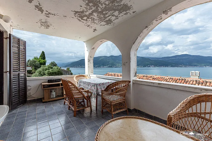 Cozy Two-Bedroom Apartment with a View of the Bay of Kotor