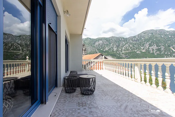 Spectacular Villa with pool overlooking the Bay of Kotor