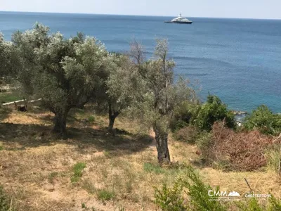 Plot in Bar, just 10m from the sea