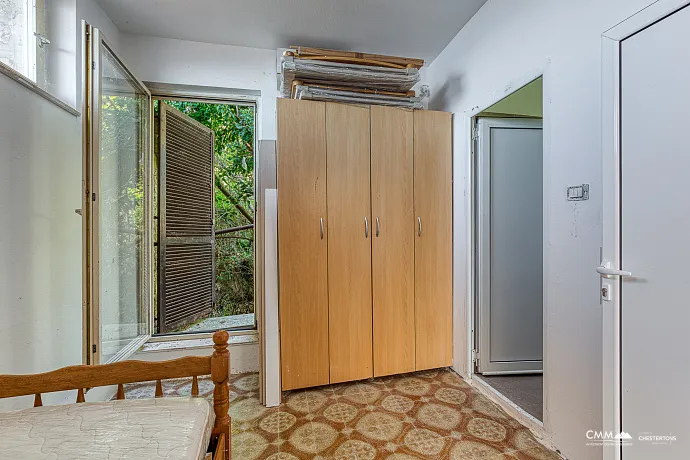 House for sale in Pržno, near Sveti Stefan – prime location.