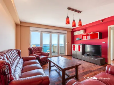 Three-Bedroom Apartment in Petrovac with Sea View