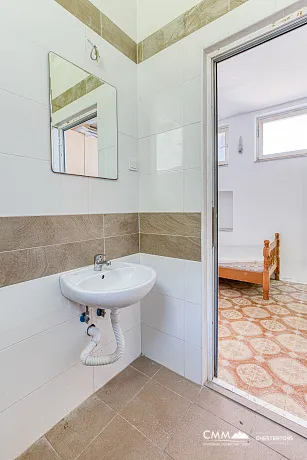 House for sale in Pržno, near Sveti Stefan – prime location.