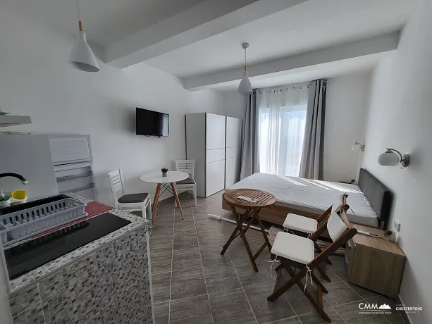 Spacious house in Utjeha with panoramic sea views