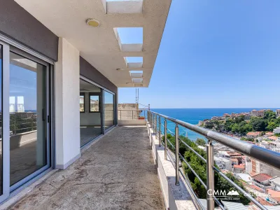 Penthouse in Ulcinj with sea view