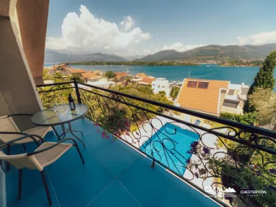 Spacious house with sea views in the picturesque area of Djurashevichi