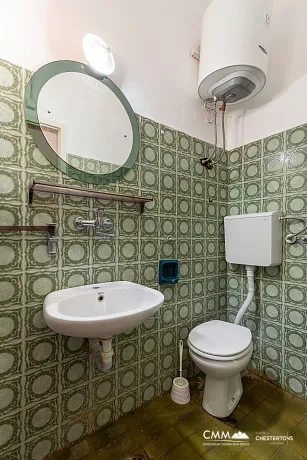 House for sale in Pržno, near Sveti Stefan – prime location.