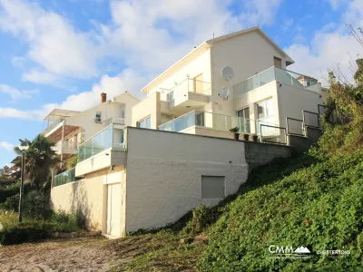 Family house on the first line in Herceg Novi