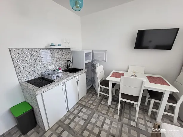 Spacious house in Utjeha with panoramic sea views