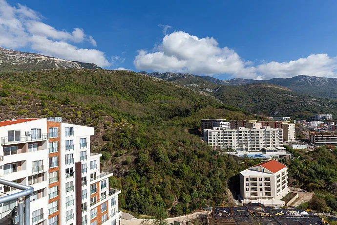 A seaview apartment in Becici