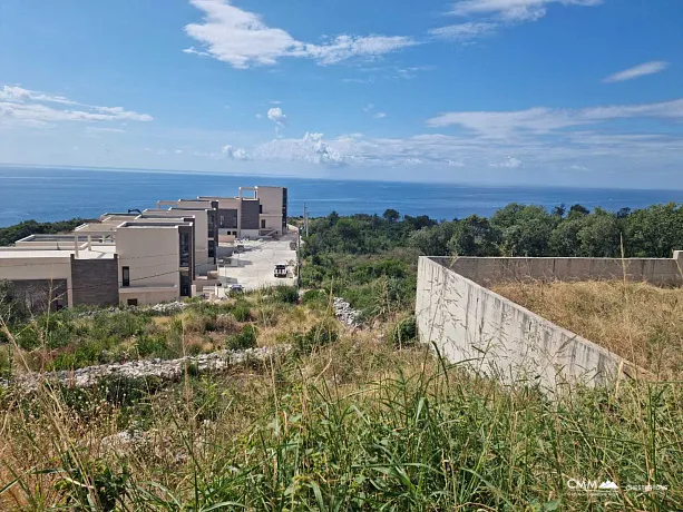 Plot for sale in Krimovica