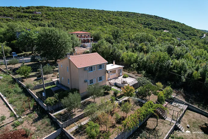 House in Kovači, Kotor