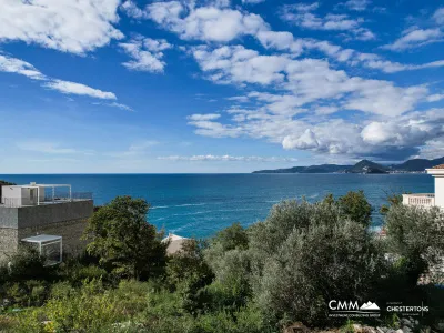 A unique 450 m² plot in Reževići