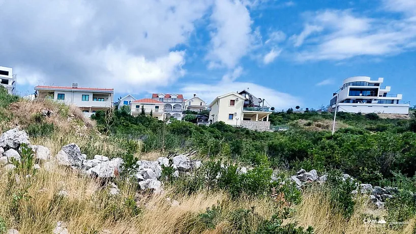 Plot for sale in Krimovica