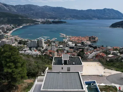 Luxury Newly Built Villa with Panoramic Sea Views – Budva