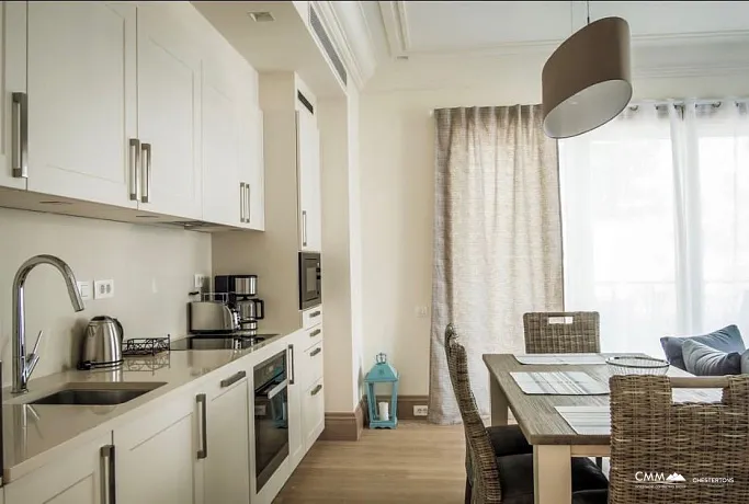 Apartments in a luxury complex with a sea view