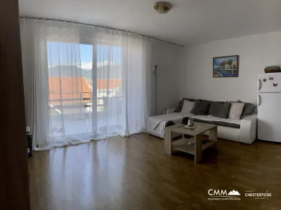 Three-storey Townhouse with panoramic sea views