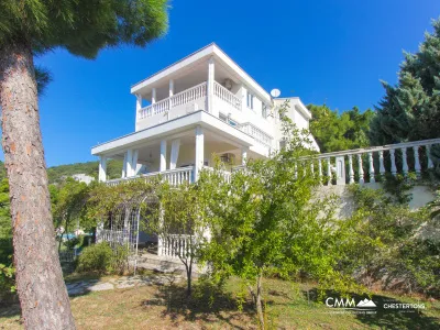 Luxury villa with panoramic sea view in Bar, Zeleni Pojas