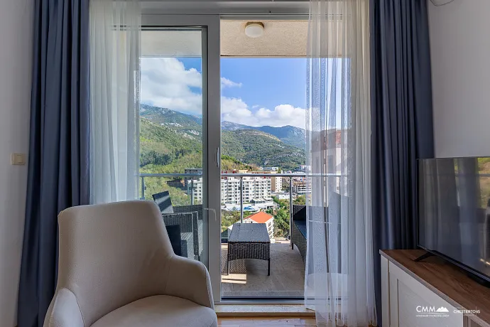 A seaview apartment in Becici