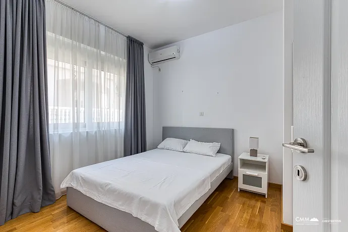 A seaview apartment in Becici