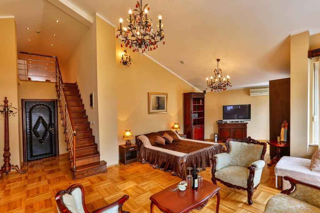 Villa for sale in an attractive location in Budva