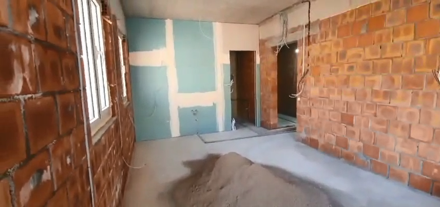 Studio in a new building 27m2