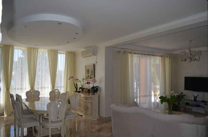A new villa with swimming pool in Bar