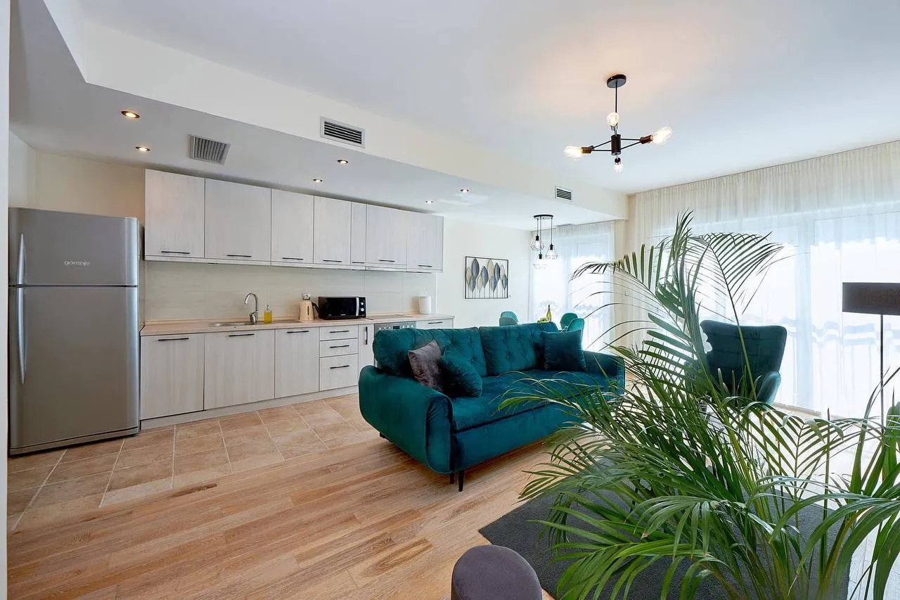 Two-room apartment in Dobrota