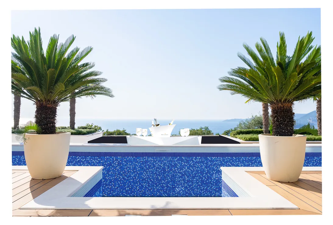 For sale a modern villa with a pool in Blizikuce