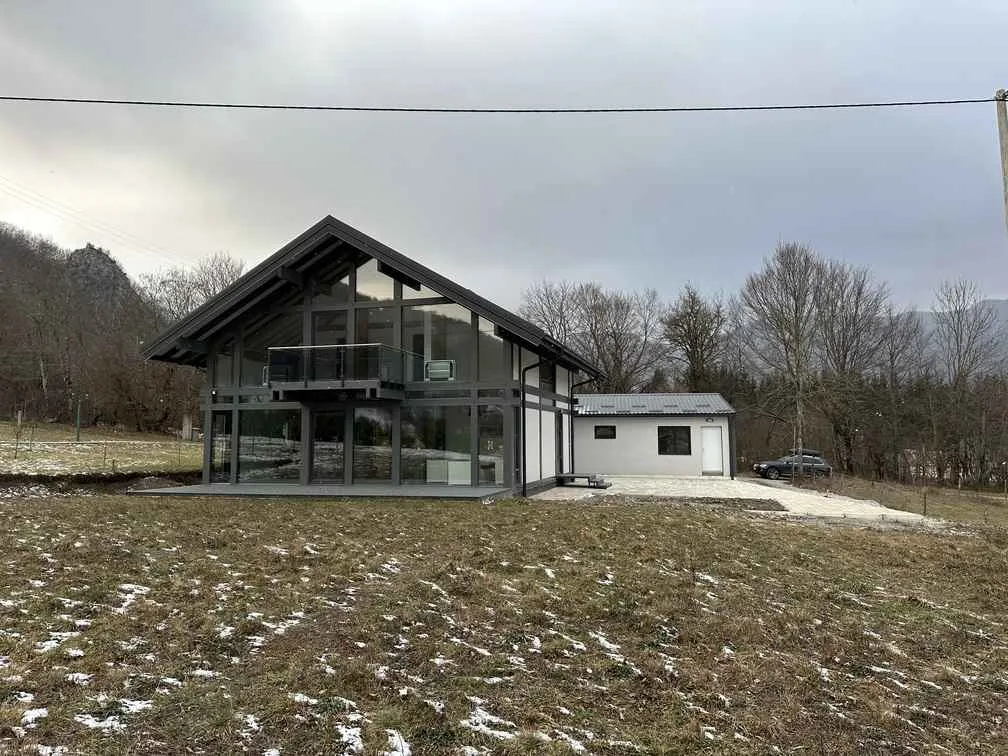 For sale new villa in Kolasin near the Ski Center