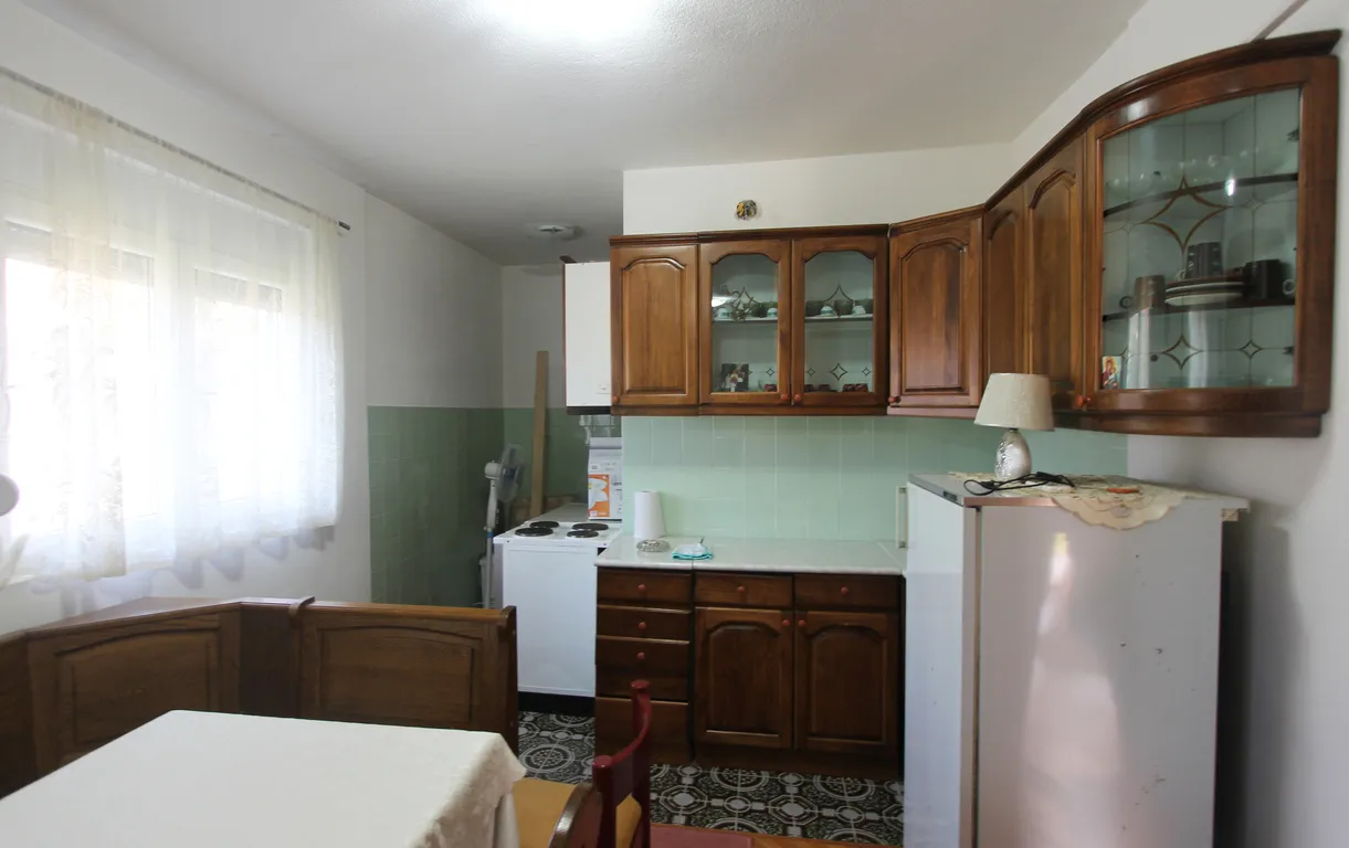 Three-story house in Herceg Novi 