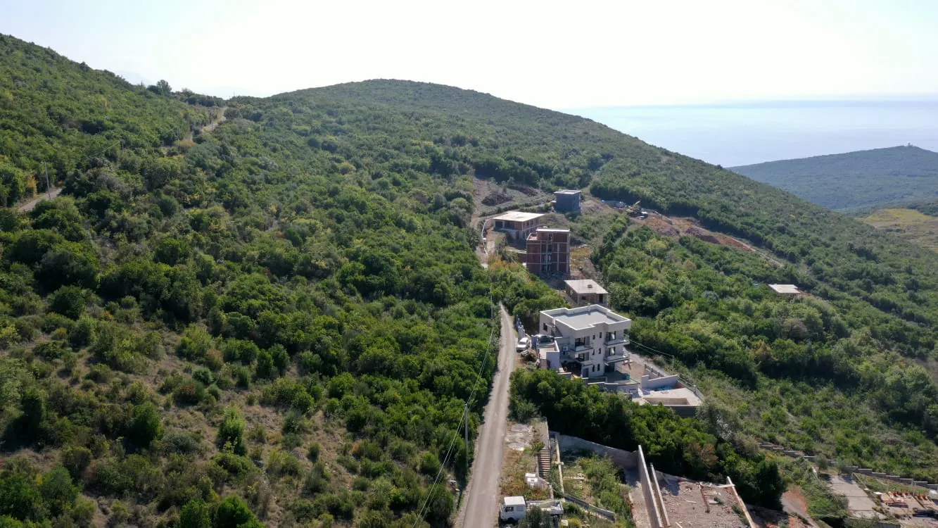For Sale – Urbanized Plot 1,130 m² Near Jaz Beach