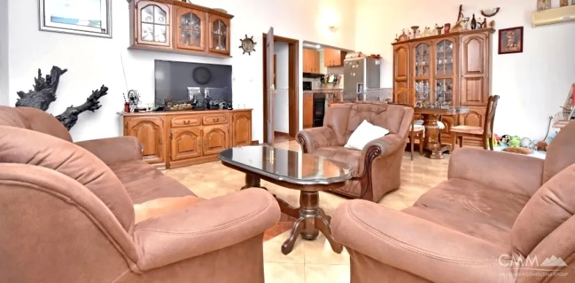 Spacious duplex apartment with a seaview located in the center of Bijela, Herceg Novi.