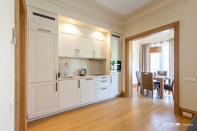 Luxurious One-Bedroom Apartment with Sea View in Porto Montenegro