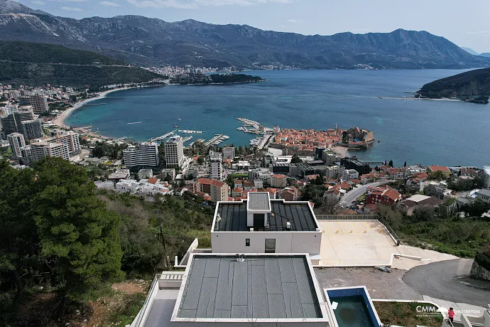Luxury Newly Built Villa with Panoramic Sea Views – Budva