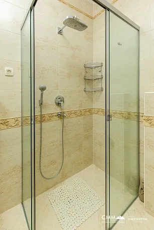 Elegance and serenity in a luxurious villa with natural views.