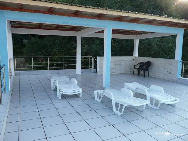 A cozy house in the picturesque area of Sutomore