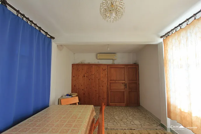 House in Bjelisi on two floors with a spacious yard