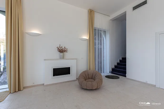 Luxurious villas in the PURE MANSIONS complex