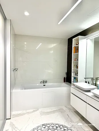 Luxurious apartment in Budva with sea view