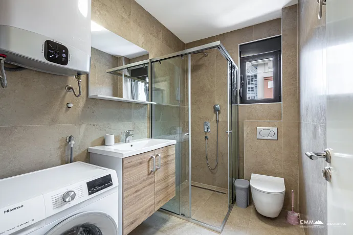 Luxuriously furnished two-bedroom apartment Bečići