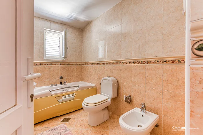 For Sale: Charming House in Bar 