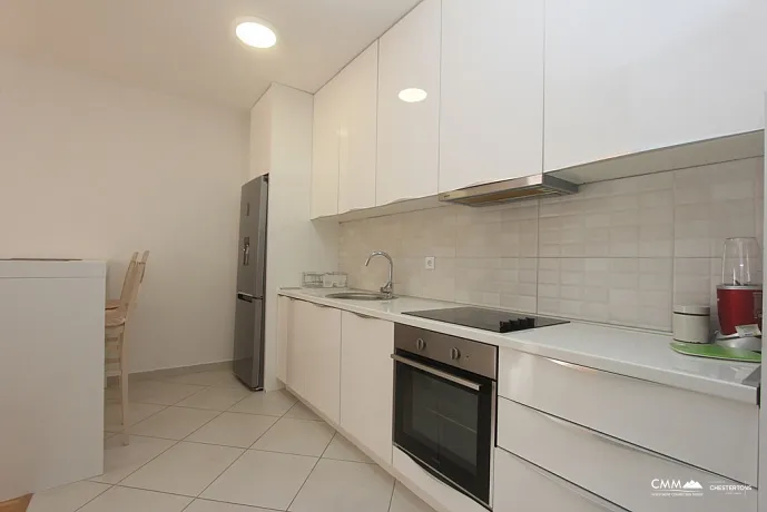 A bright apartment in Becici